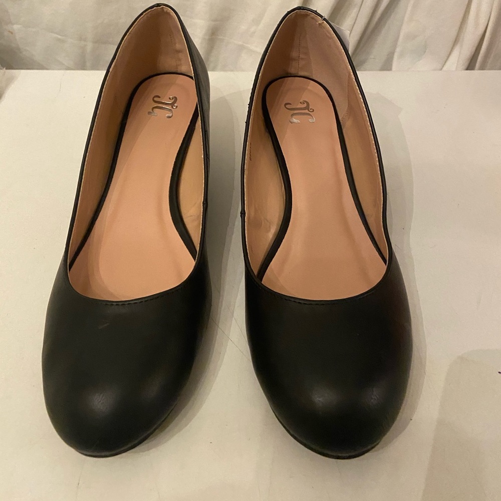 Journee Collection black leather wedges size 10